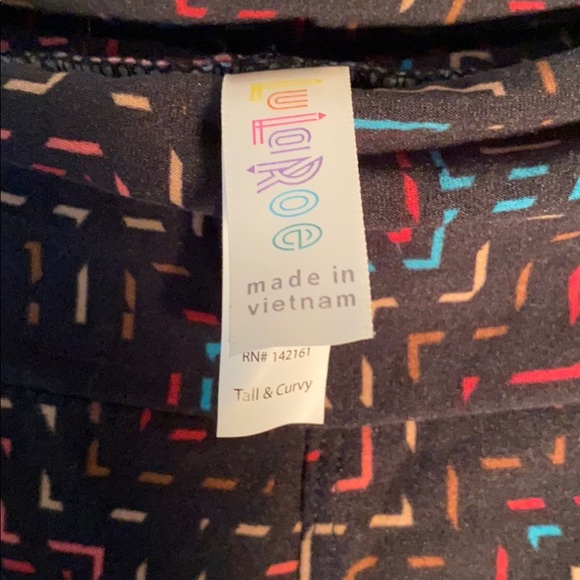 LulaRoe TC tall and curvy leggings - Picture 4 of 4